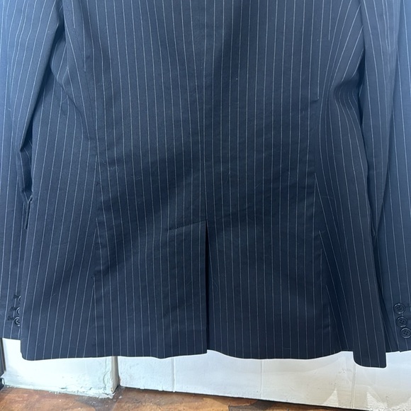 Theory Pinstriped Blazer Size Large - Picture 10 of 12